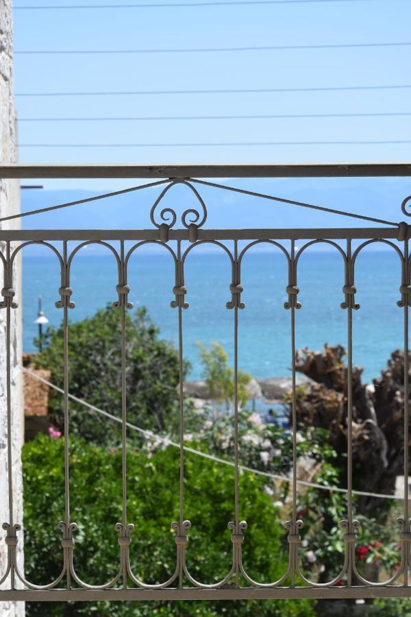 Steldi Luxury Apartments ペタリディオン エクステリア 写真